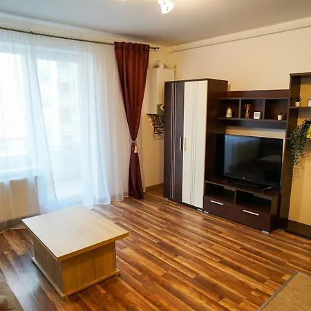 Mirandis Apartments - Modern Stays With Free Parking Near Coresi Mall Brasov Exterior photo