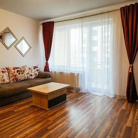 Mirandis Apartments - Modern Stays With Free Parking Near Coresi Mall Brasov Exterior photo