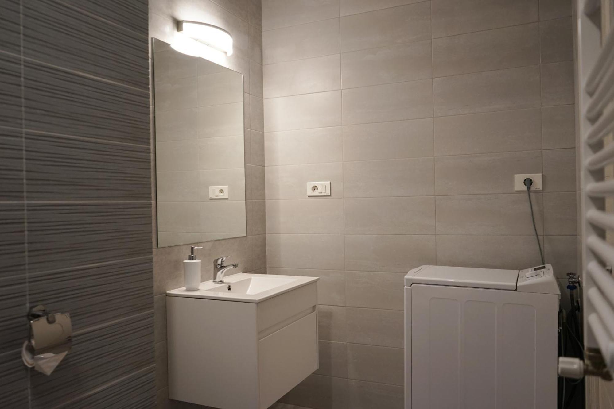 Mirandis - Modern With Free Parking Near Coresi Mall Appartement Braşov