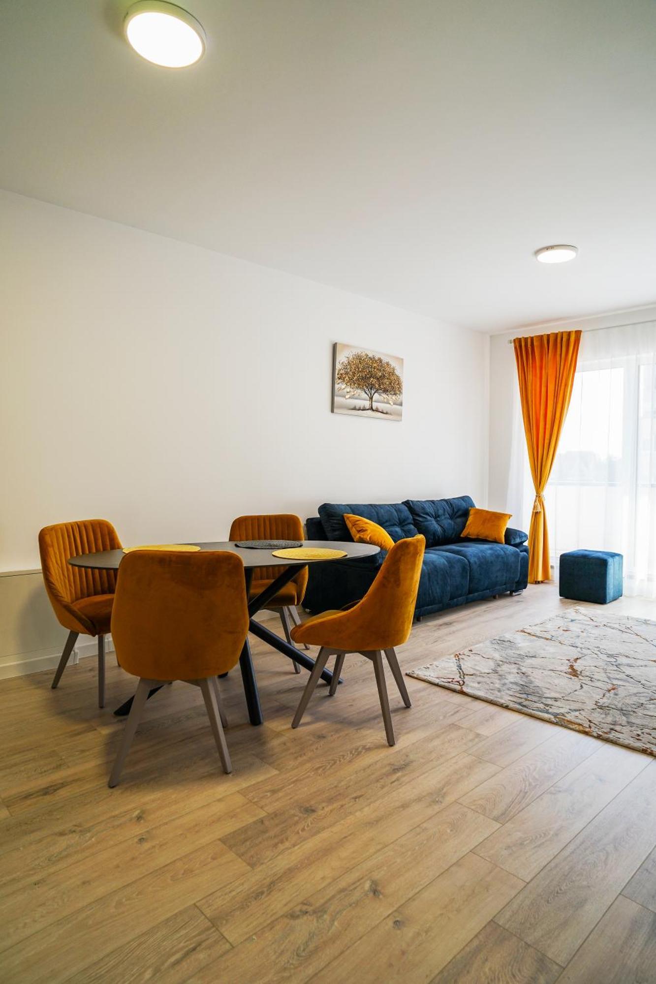 Appartement Mirandis - Modern With Free Parking Near Coresi Mall Braşov