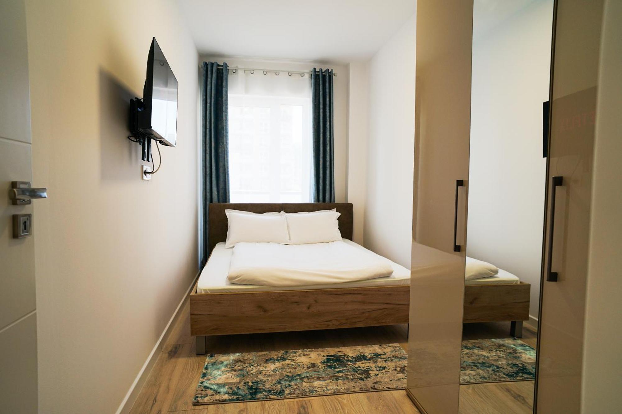 Apartamento Mirandis - Modern With Free Parking Near Coresi Mall *