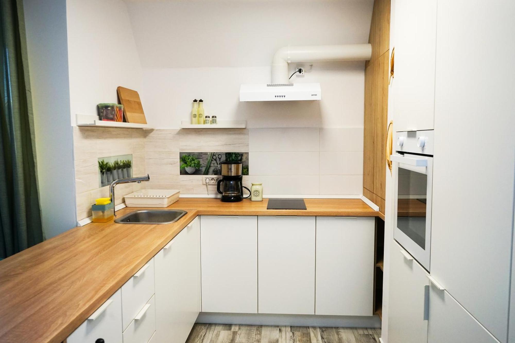 Appartement Mirandis - Modern With Free Parking Near Coresi Mall *